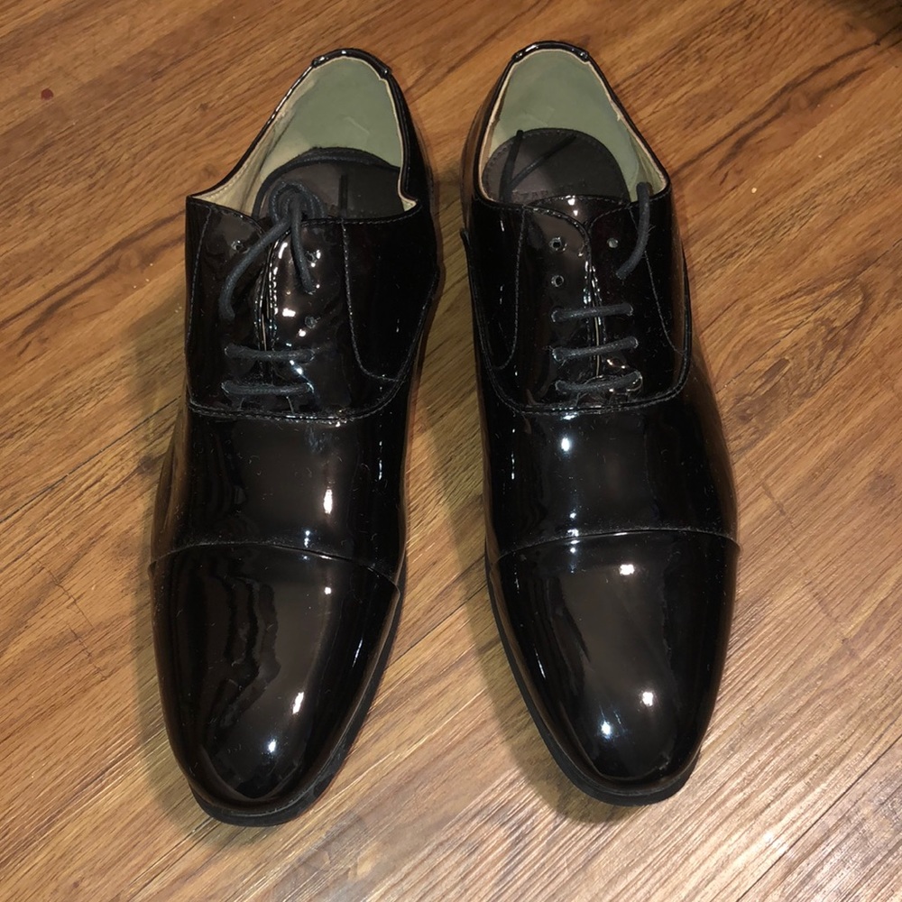 New Azar men’s dress shoes